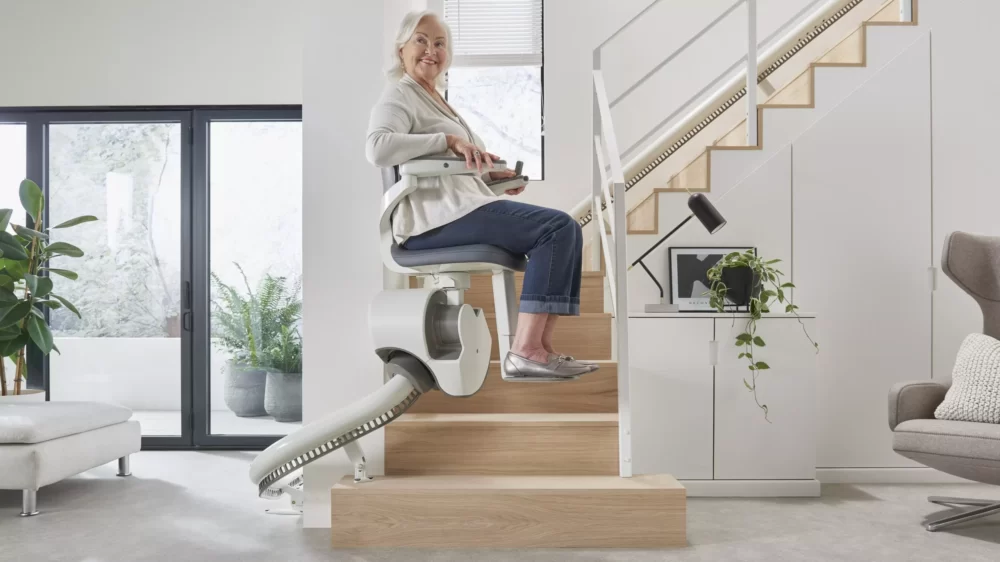 Can Stairlifts Turn and Go Around Corners?